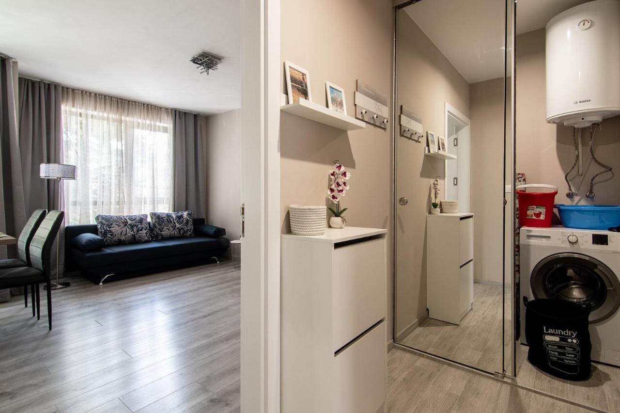 Cozy Flats Nearby Center Free Park Area Apartment Varna Exterior foto